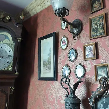Pomona Bed & Breakfast