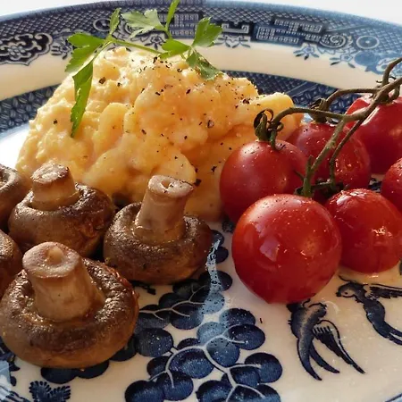 Pomona Bed & Breakfast